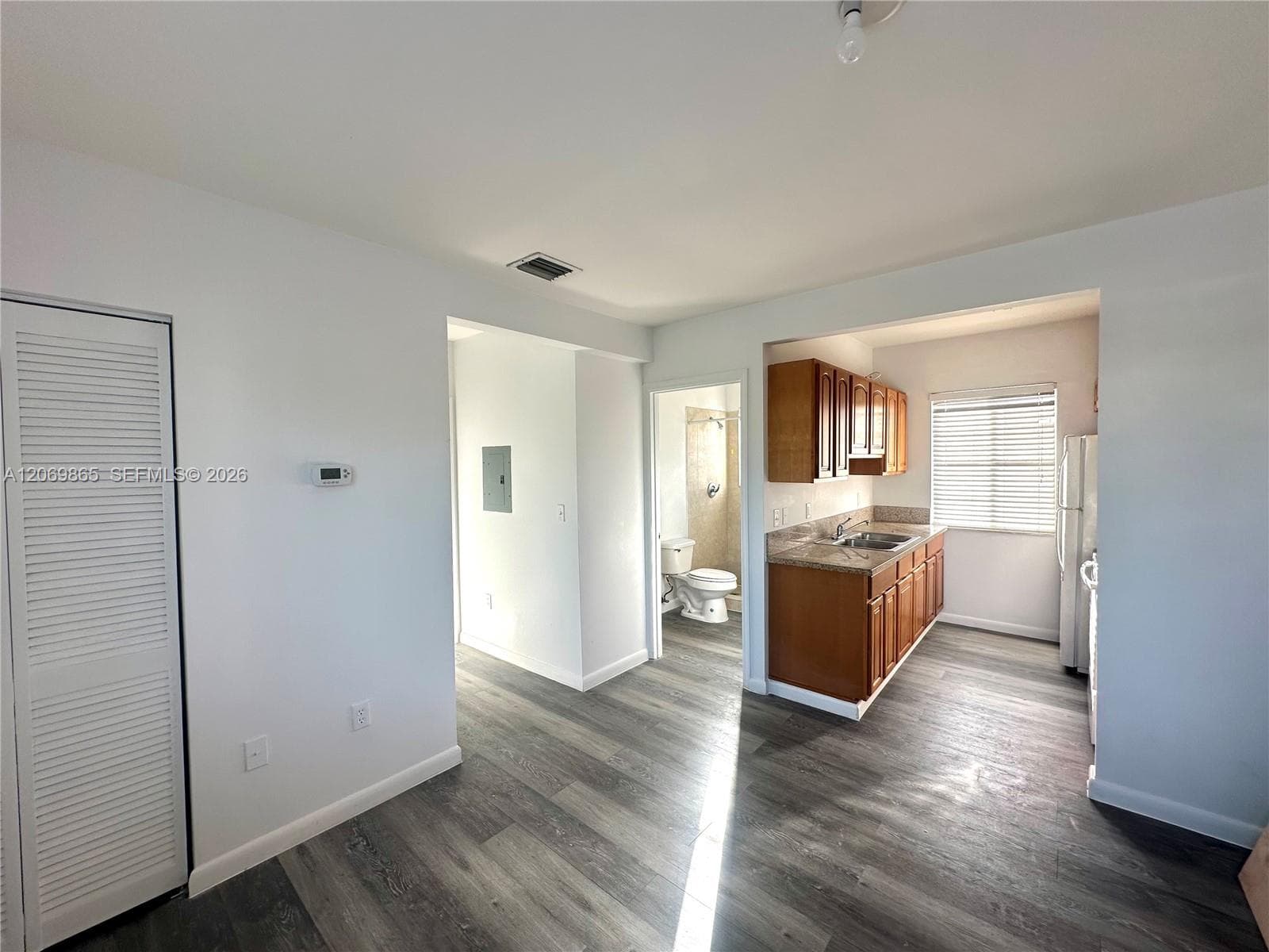 7130 Rue Versailles # 10, Miami Beach, FL 33141 photo 2