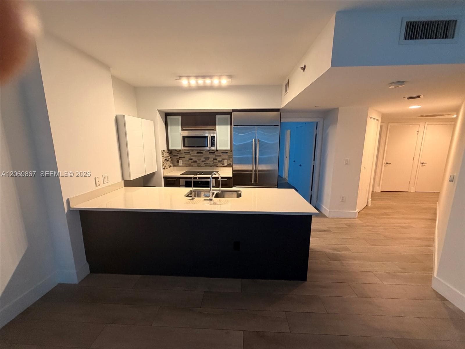 55 SE 6th St # 2007, Miami, FL 33131 photo 3