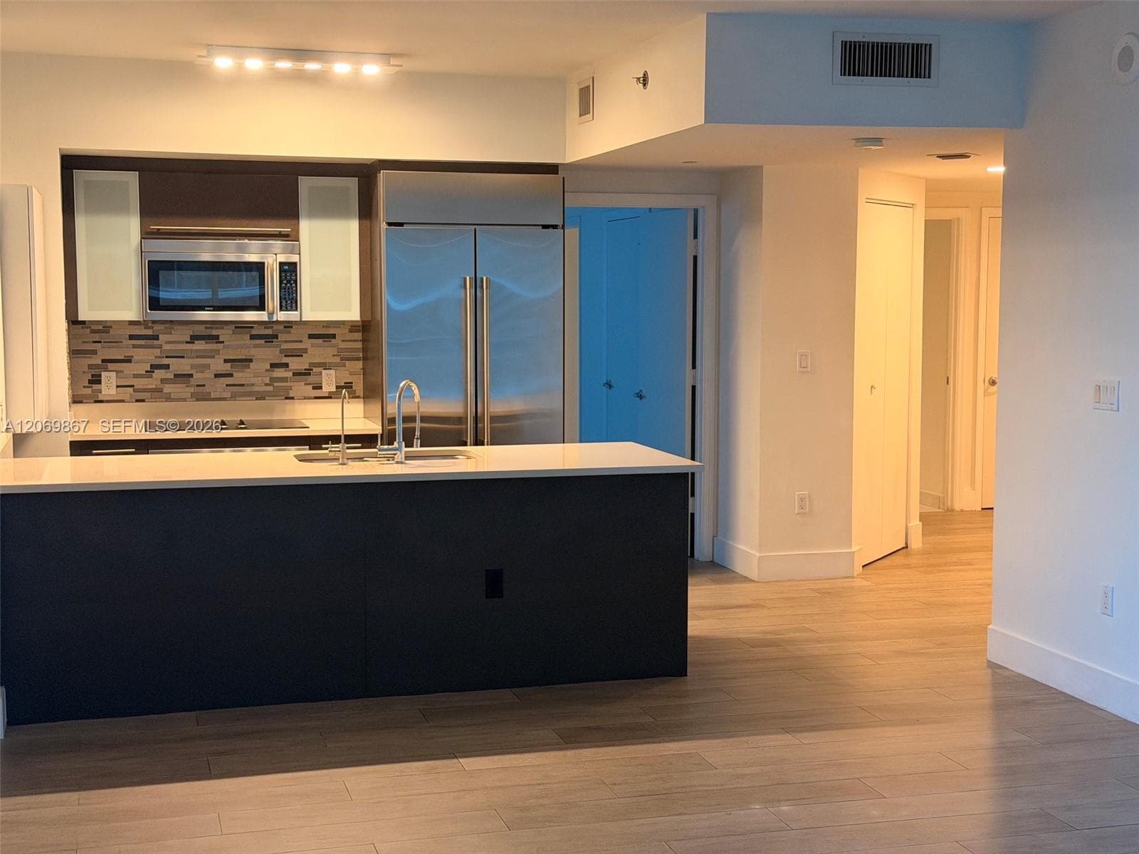 55 SE 6th St # 2007, Miami, FL 33131 photo 4
