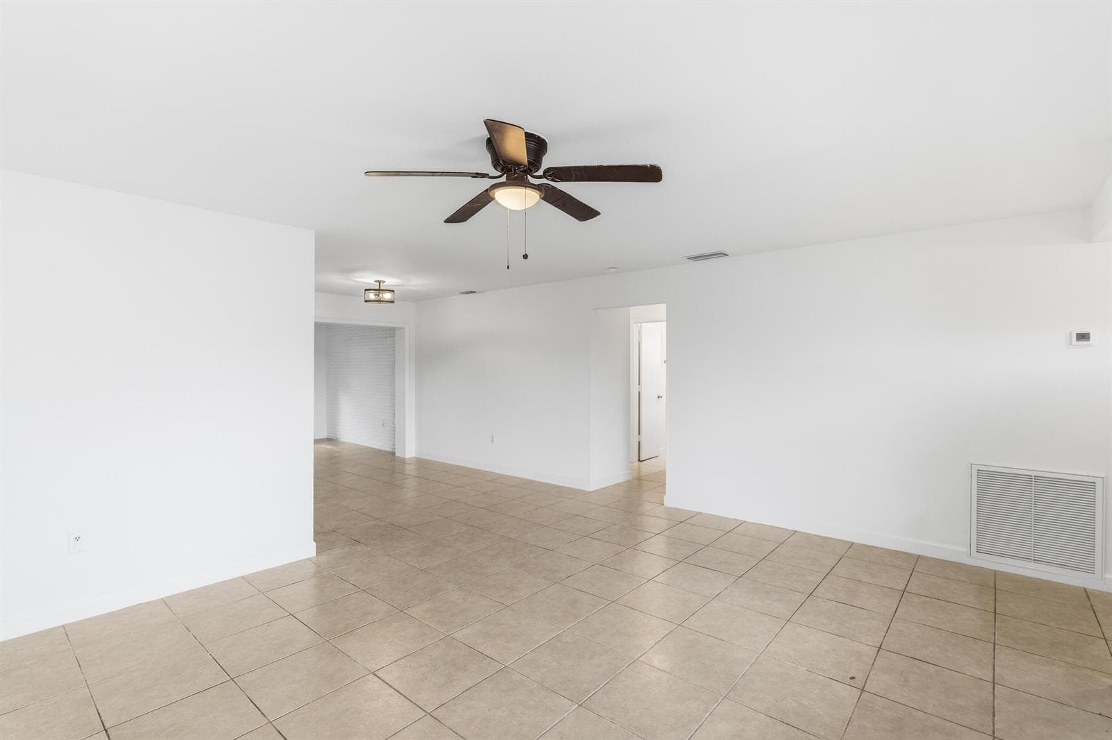 10690 NW 27TH Court, Sunrise, FL 33322 photo 4