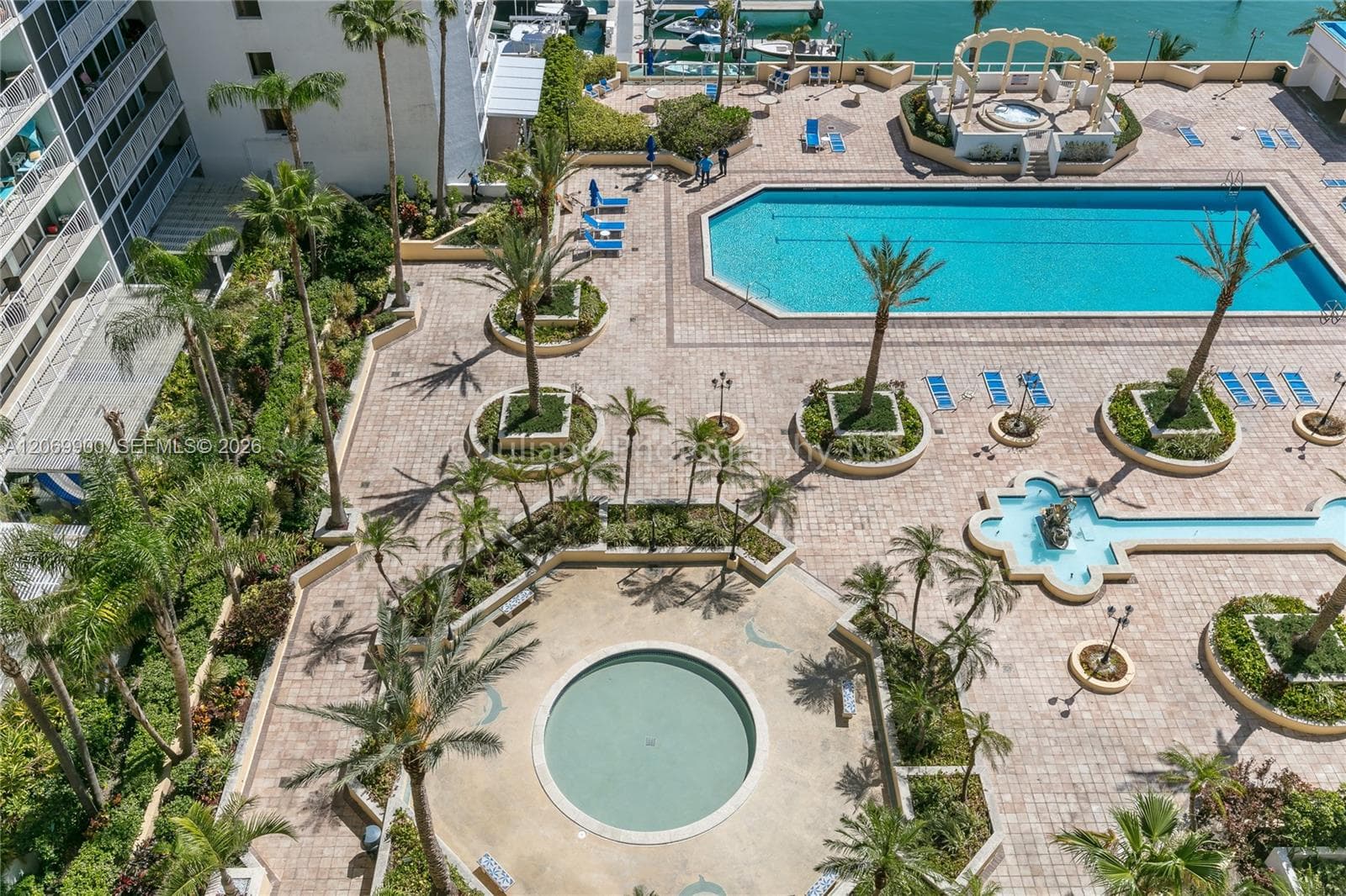 7601 E Treasure Dr # 1509, North Bay Village, FL 33141 photo 4