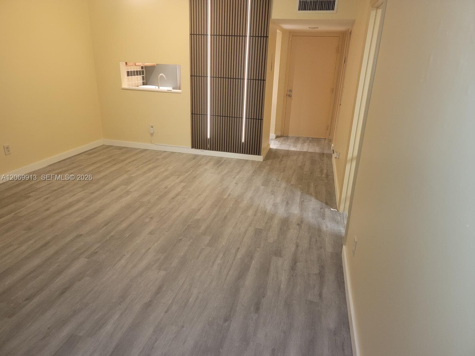 8635 NW 8th St # 116, Miami, FL 33126 photo 4