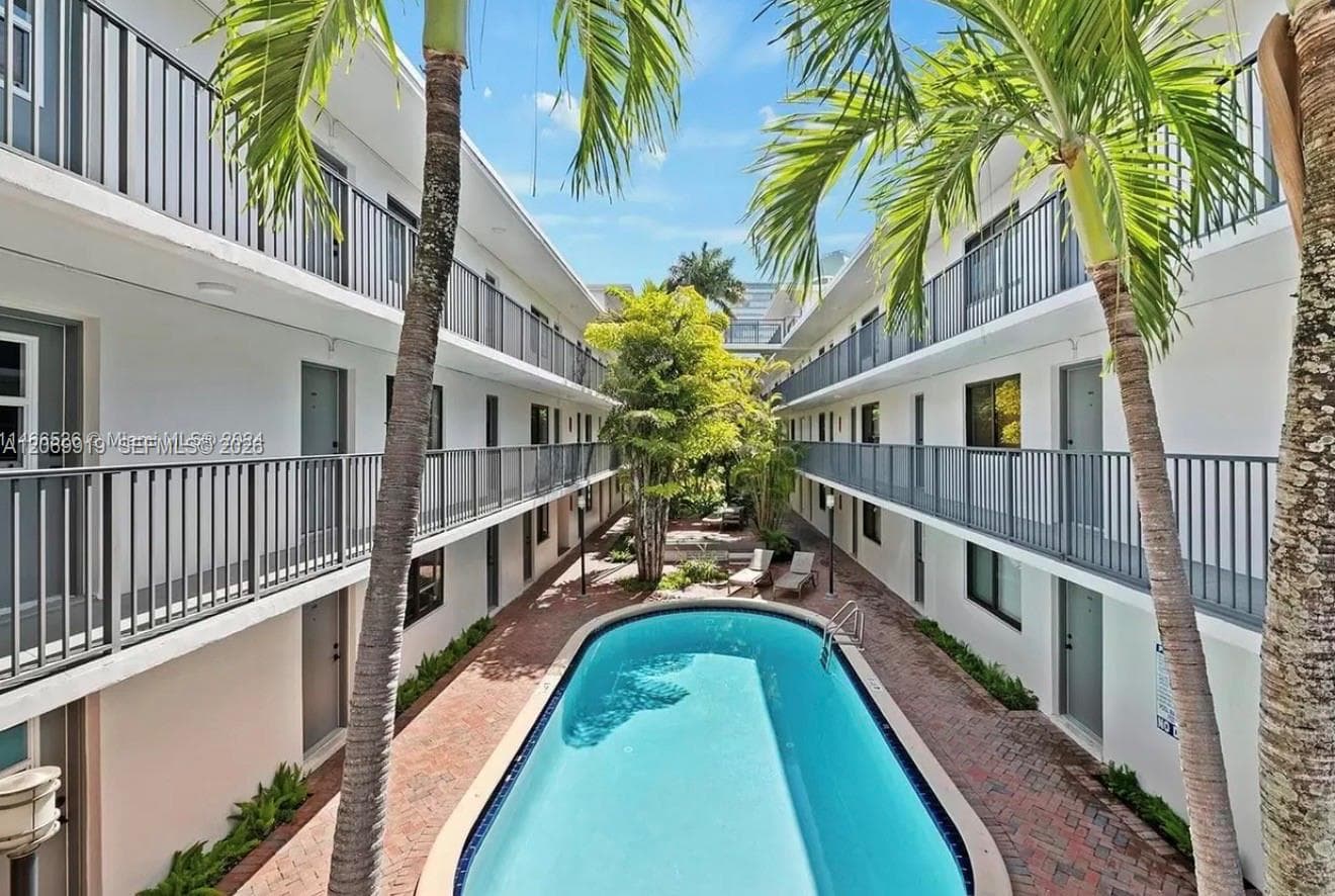3240 Mary St # S202, Coconut Grove, FL 33133 photo 2