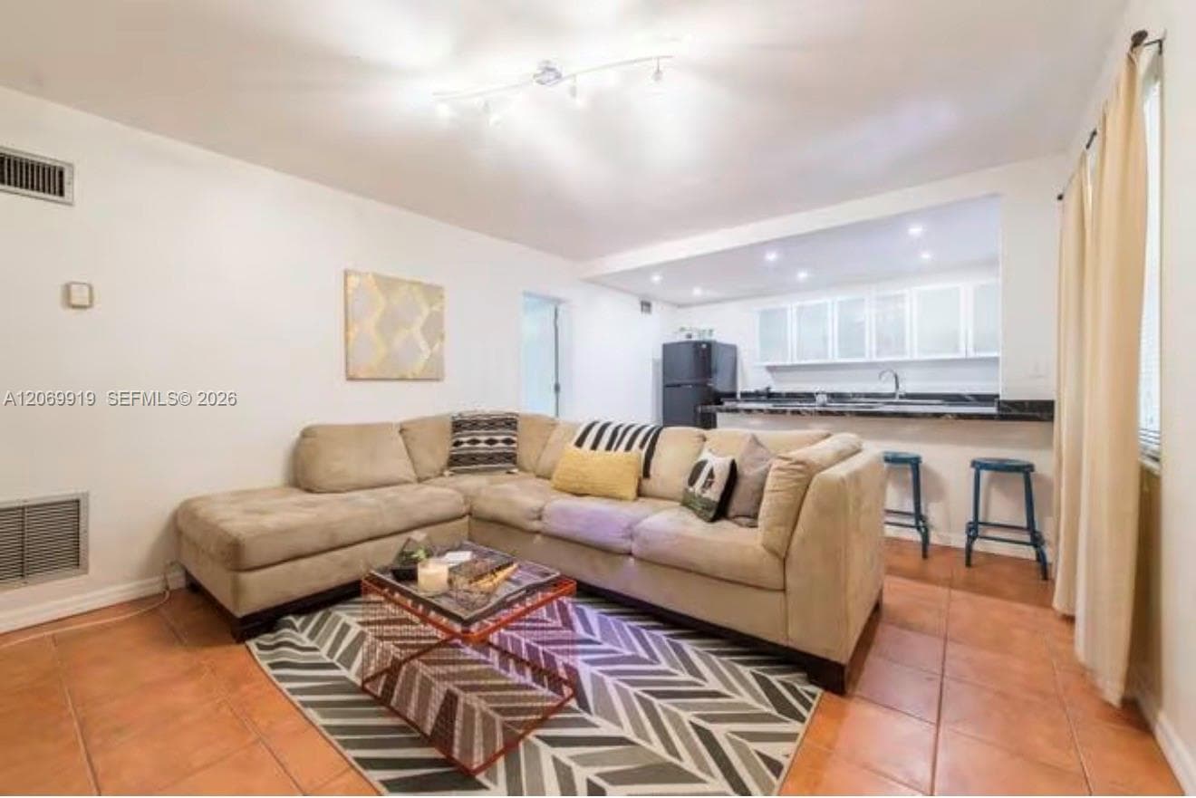 3240 Mary St # S202, Coconut Grove, FL 33133 photo 5