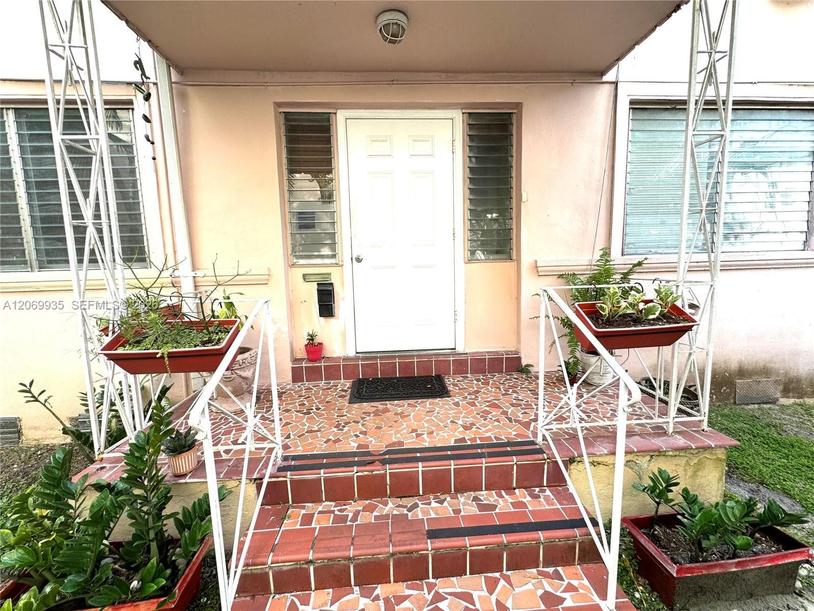 433 Santander Ave # 1, Coral Gables, FL 33134 photo 2