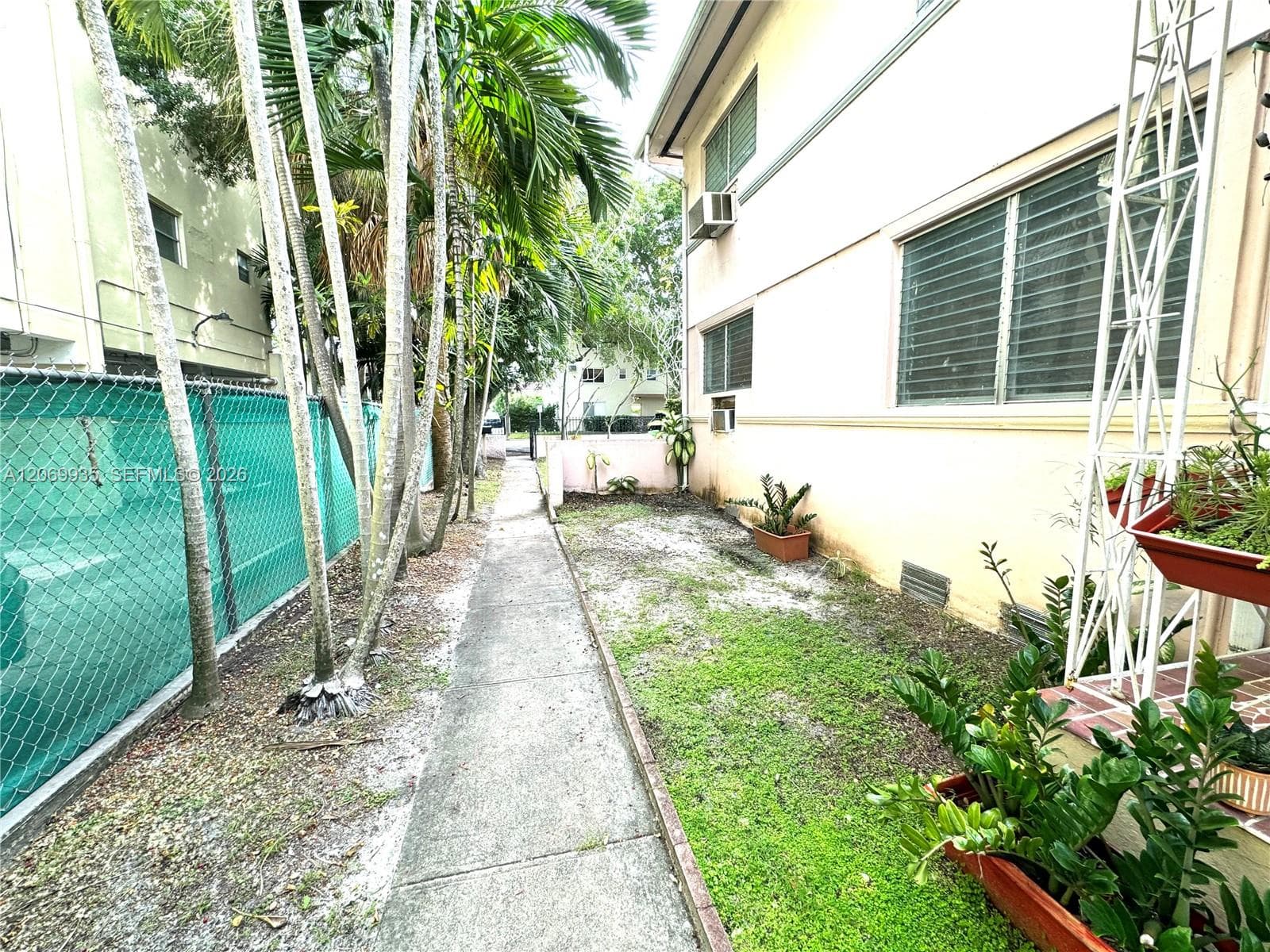 433 Santander Ave # 1, Coral Gables, FL 33134 photo 3