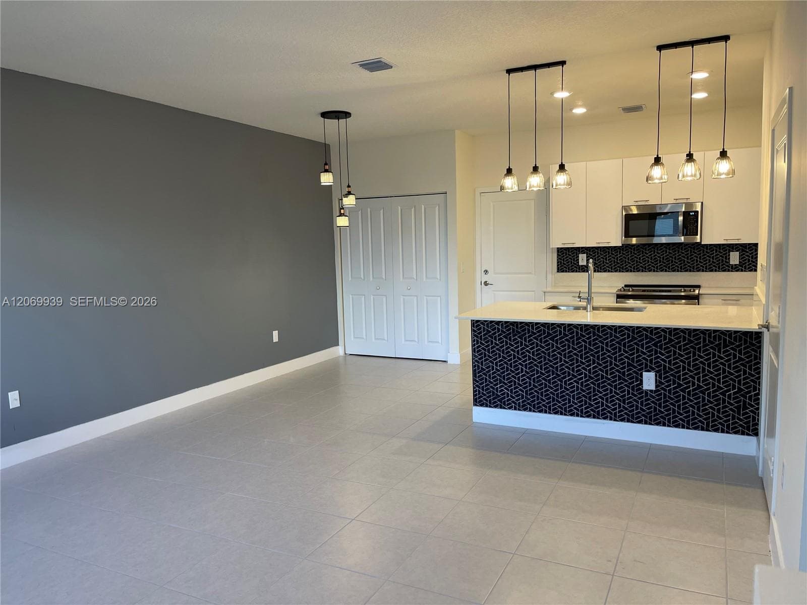 4460 NW 83rd Ave, Doral, FL 33166 photo 5
