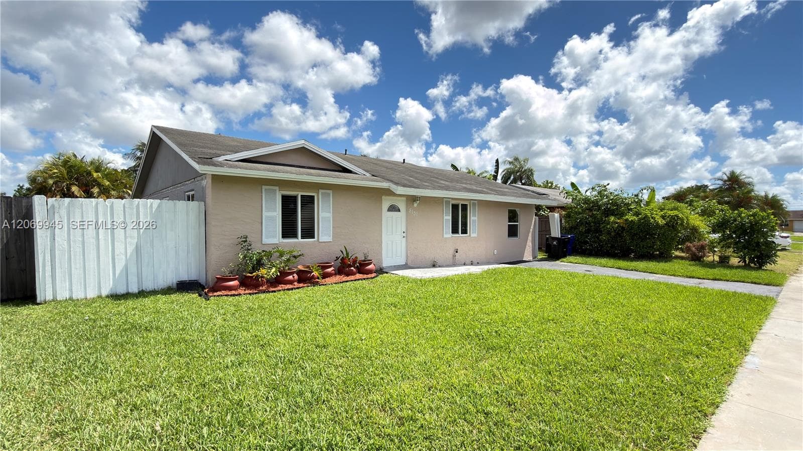 8151 SW 7th St, North Lauderdale, FL 33068 photo 2