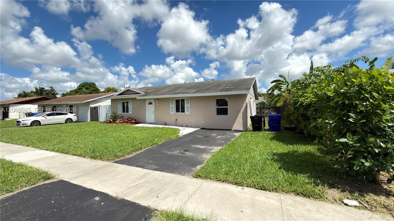 8151 SW 7th St, North Lauderdale, FL 33068 photo 3
