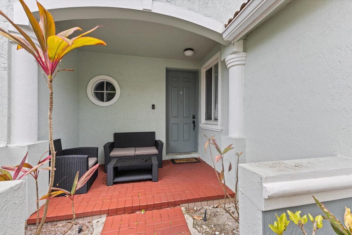 2227 OAKMONT Drive, Riviera Beach, FL 33404 photo 5