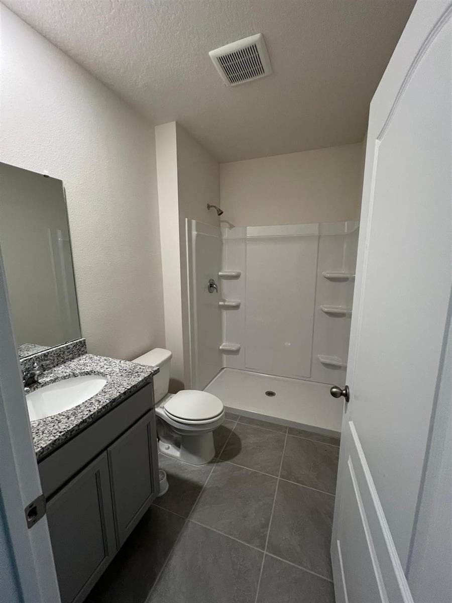 2892 Waterlily Way, FL 34759 photo 3