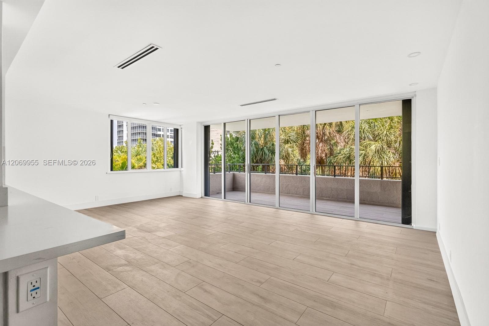 251 Crandon Blvd # 210, Key Biscayne, FL 33149 photo 2