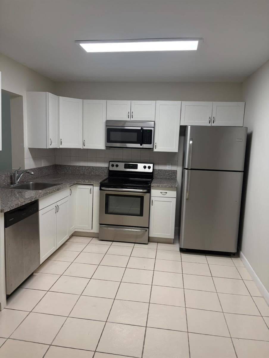 9110 Fairbanks Lane # 4, Boca Raton, FL 33496 photo 3