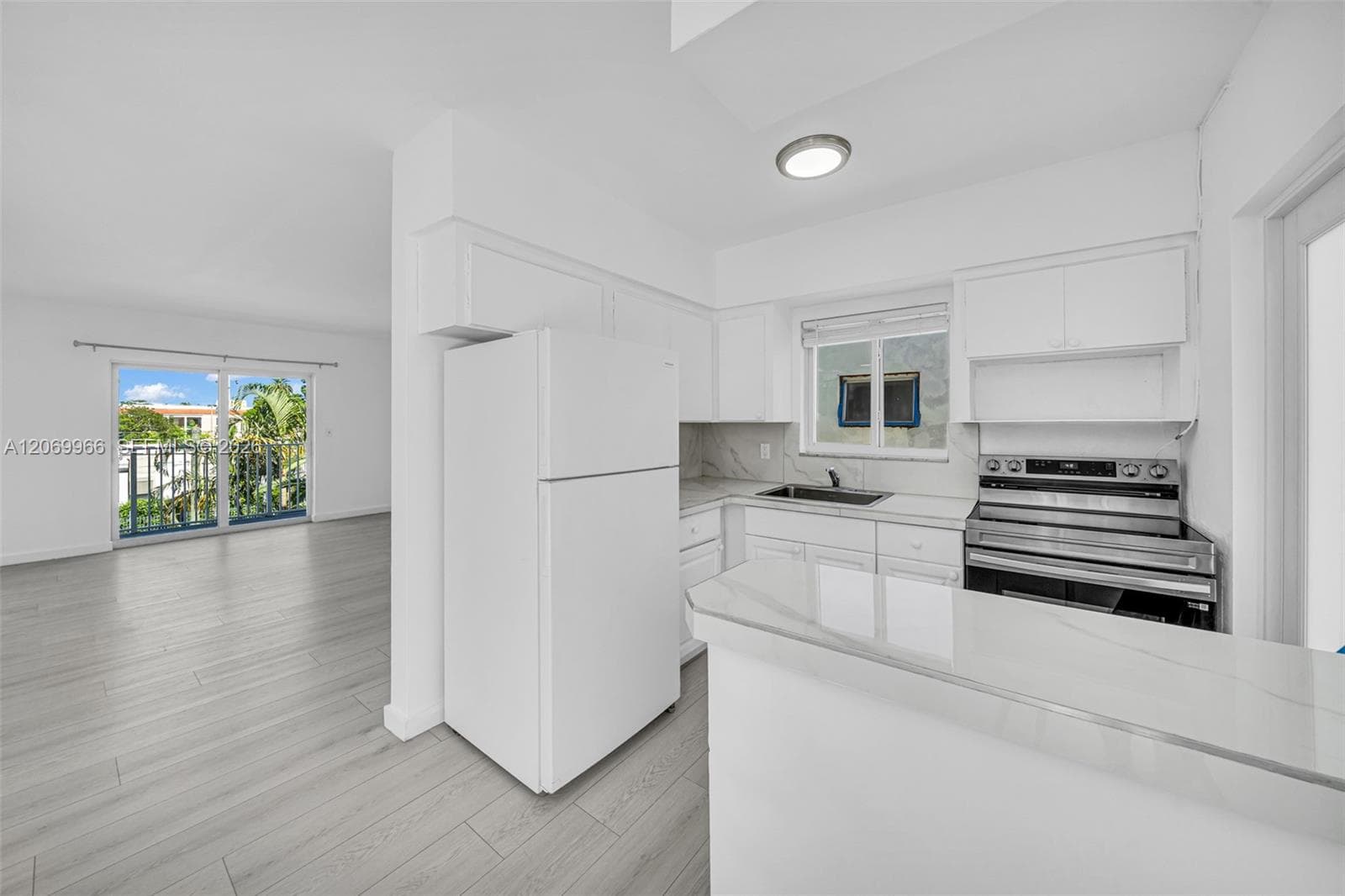 1420 Pennsylvania Ave # 310, Miami Beach, FL 33139