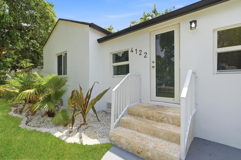 4122 NW 11th Pl, Miami, FL 33127 photo 5