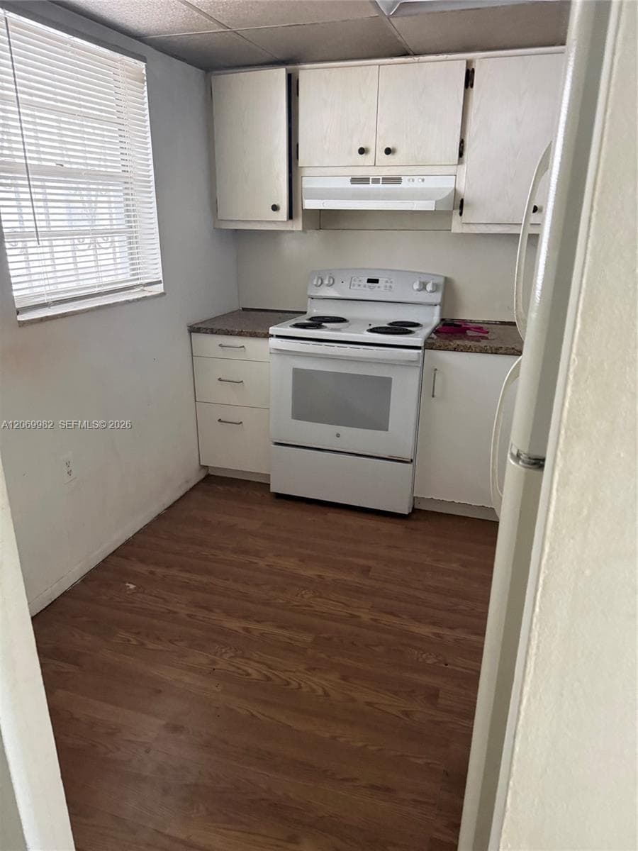 15600 NW 7th Ave # 301-1, Miami, FL 33169 photo 2