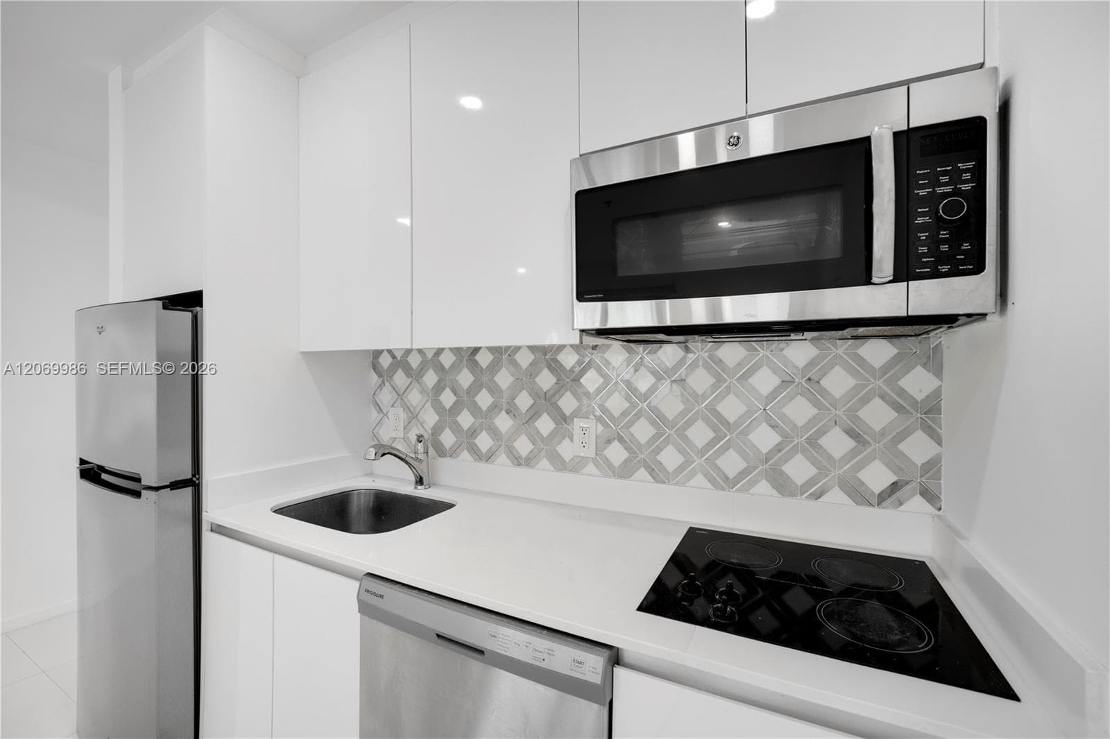 801 15th St # 108, Miami Beach, FL 33139 photo 3