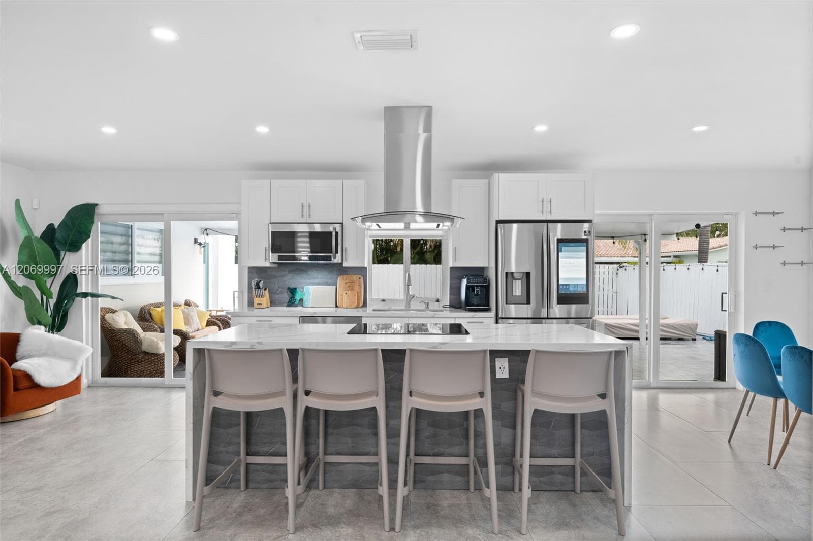 208 SE 4th Ter, Dania Beach, FL 33004 photo 2