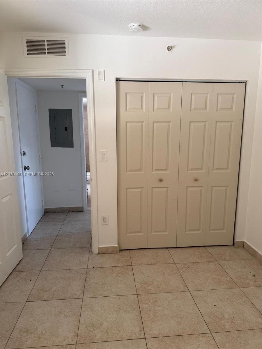 2647 NW 25th Ave # 210, Miami, FL 33142 photo 2