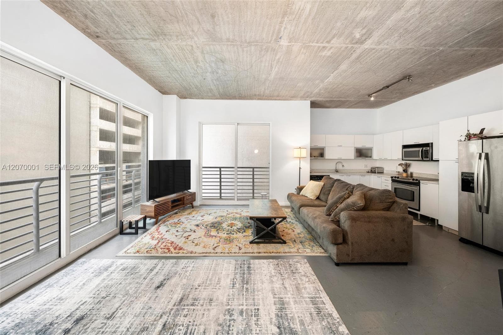 234 NE 3rd St # 602, Miami, FL 33132 photo 2