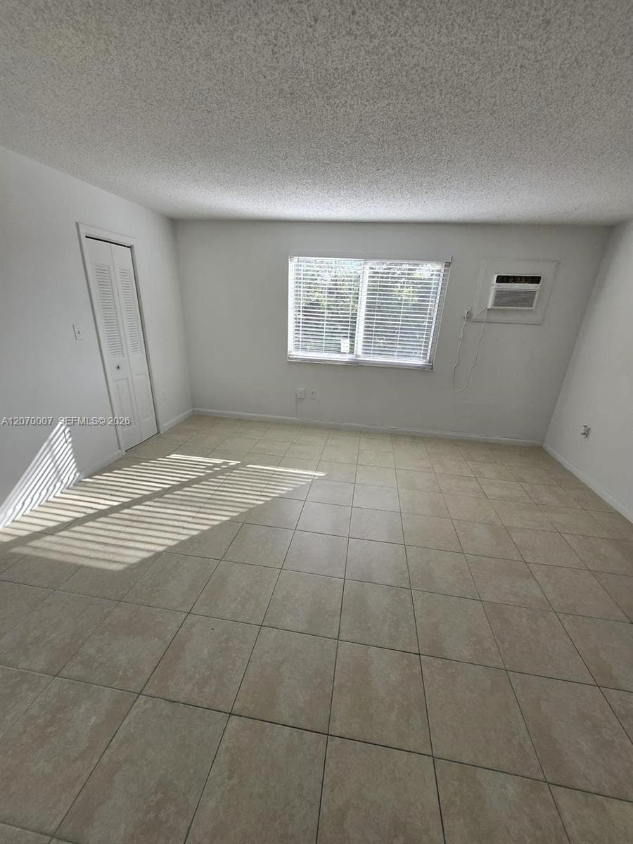 6980 NW 186th St # 3-227A, Hialeah, FL 33015 photo 4