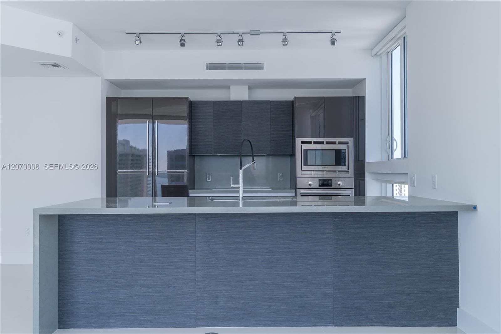 1080 Brickell Ave # 3406, Miami, FL 33131 photo 5