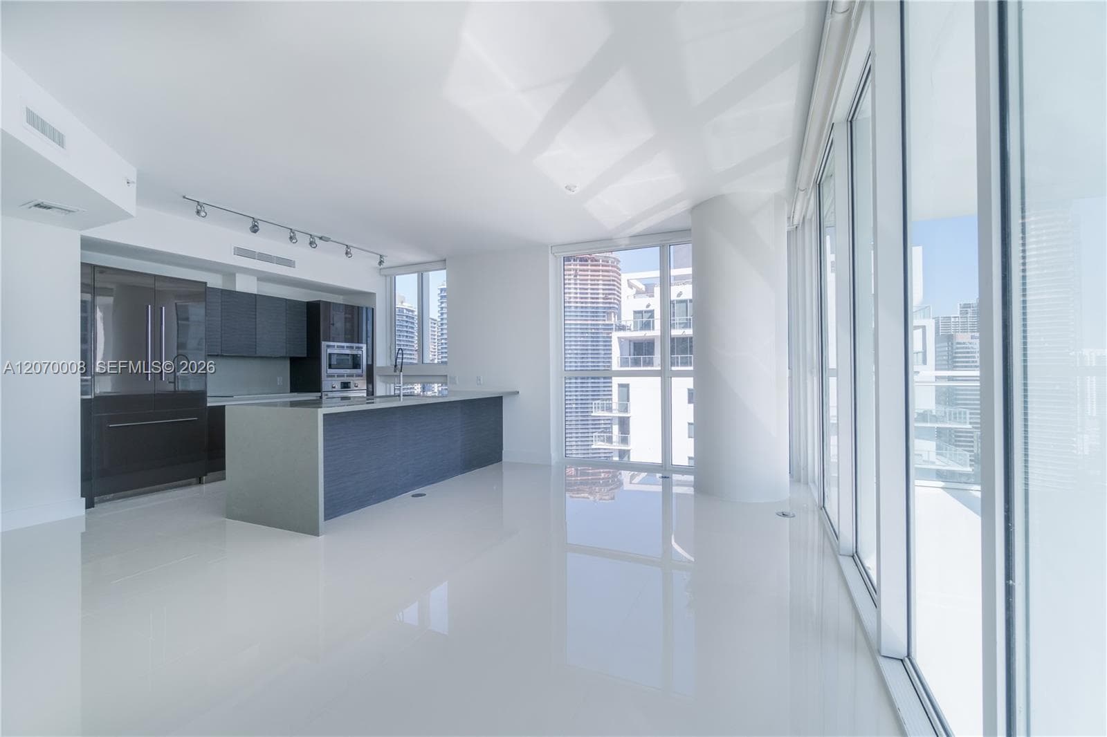 1080 Brickell Ave # 3406, Miami, FL 33131 photo 4