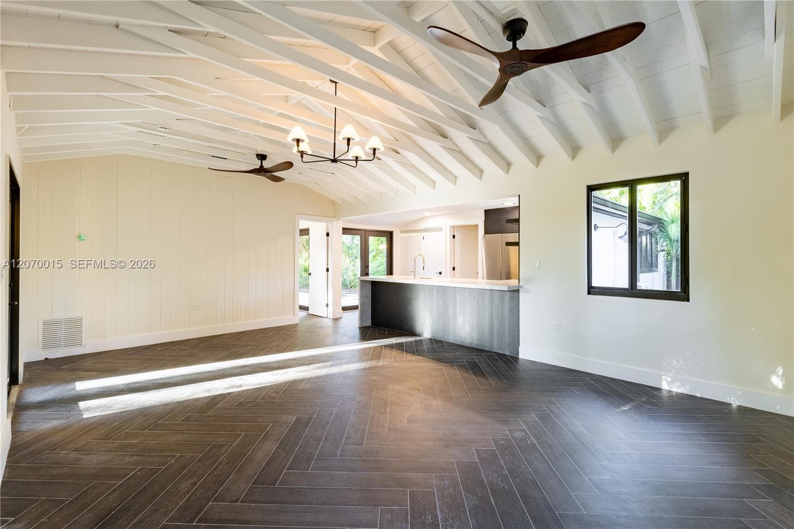 10901 NE 3rd Ave, Miami, FL 33161 photo 5
