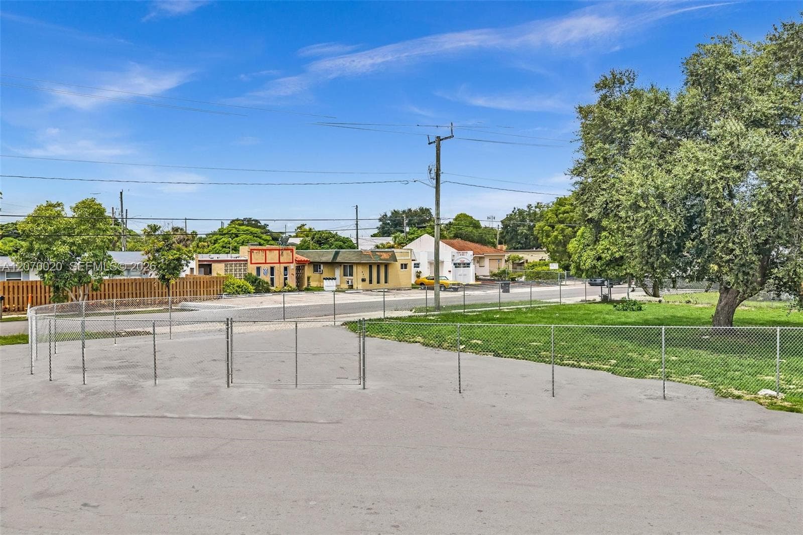 628 NW 22nd Rd, Fort Lauderdale, FL 33311 photo 3