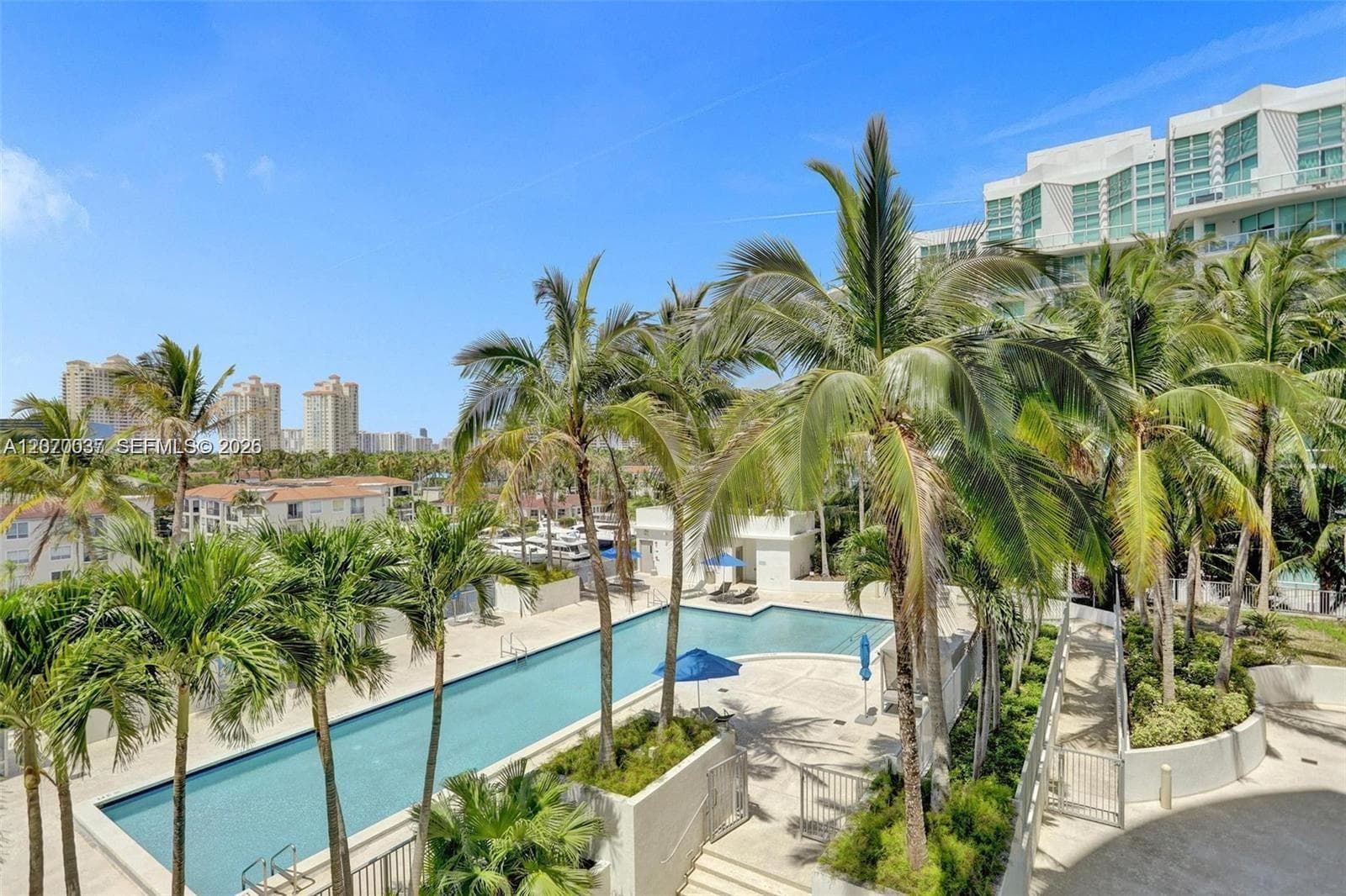3029 NE 188th St # 1010, Aventura, FL 33180 photo 4