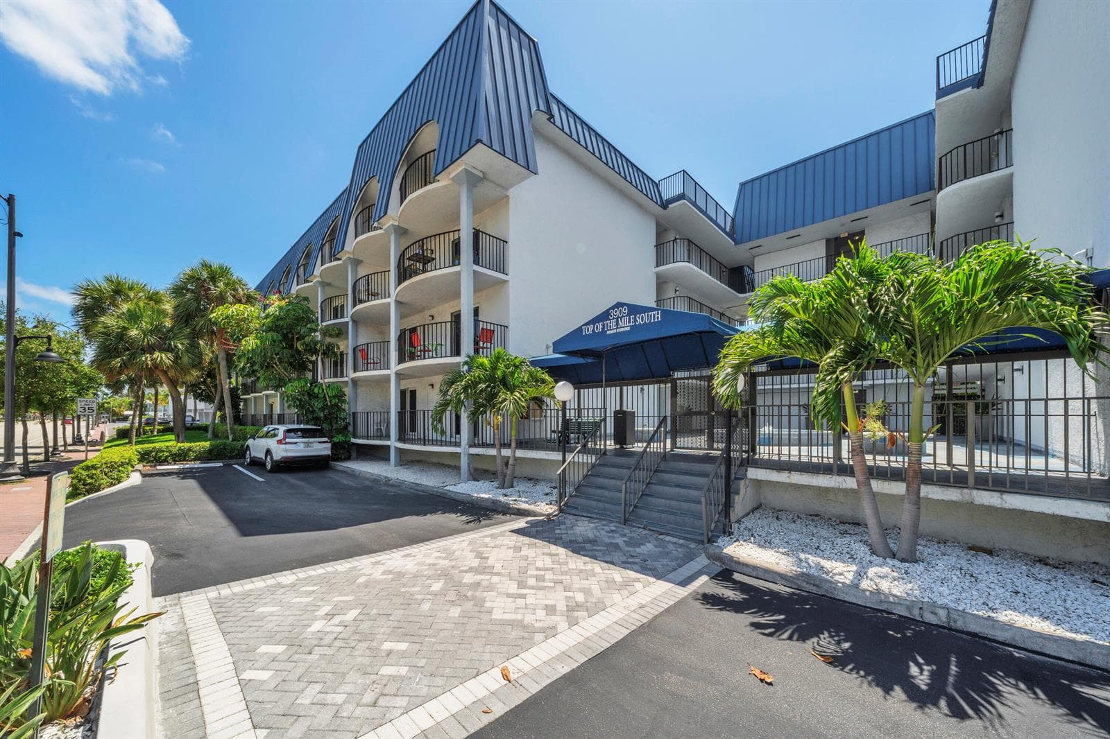 3909 N Ocean Boulevard # 401, Fort Lauderdale, FL 33308 photo 3