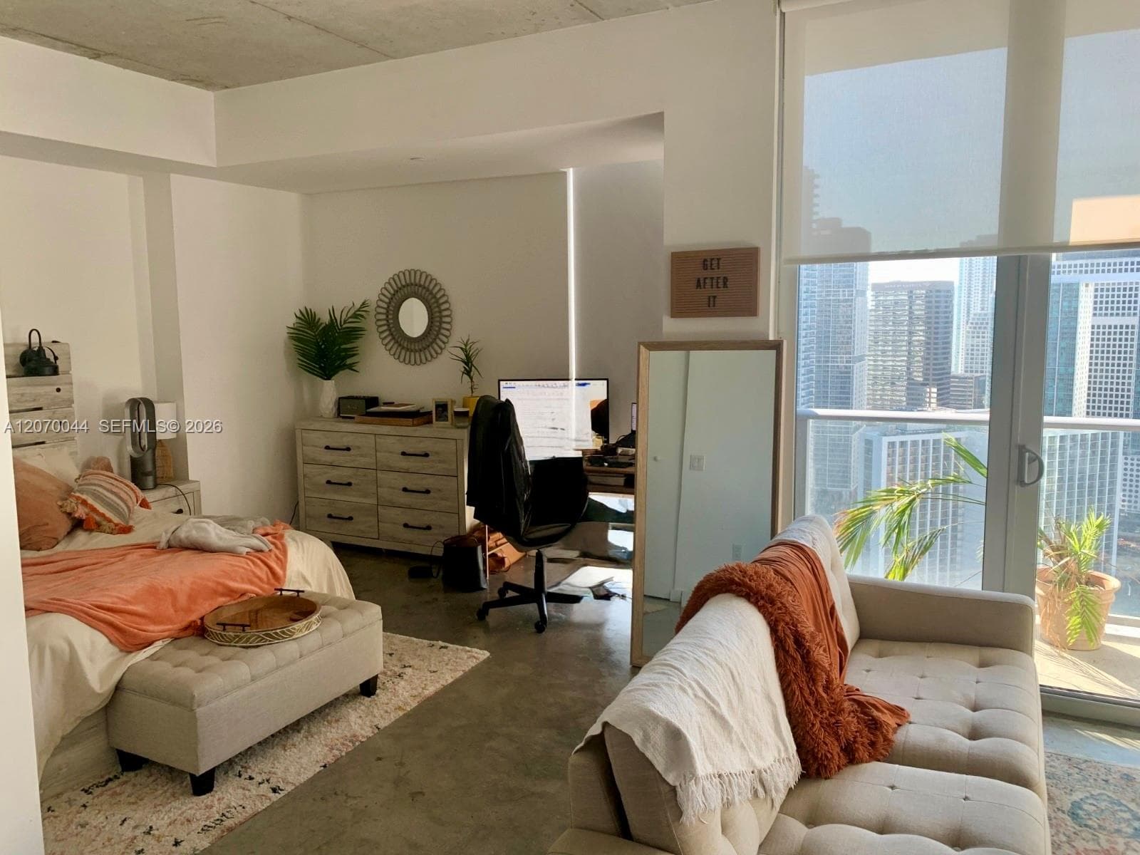 151 SE 1st St # 3509, Miami, FL 33131 photo 2