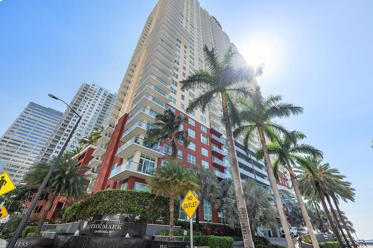 1155 BRICKELL BAY Drive # 2802, Miami, FL 33131 photo 2