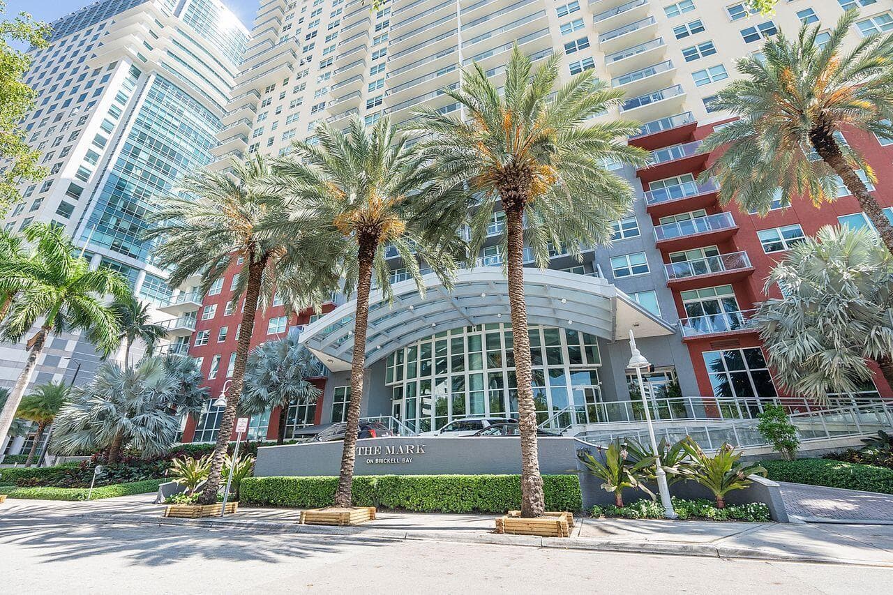 1155 BRICKELL BAY Drive # 2802, Miami, FL 33131 photo 3
