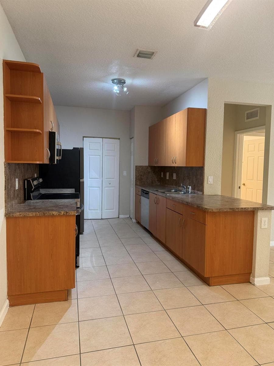 3553 Forest Hill Boulevard # 45, Palm Springs, FL 33406 photo 4