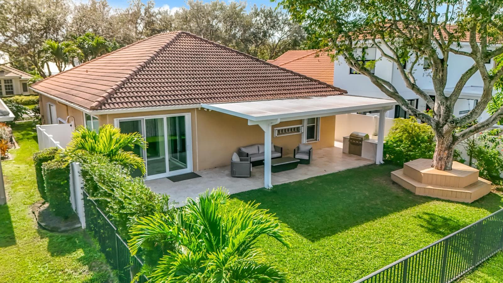 1143 CANOE Point, Delray Beach, FL 33444 photo 2