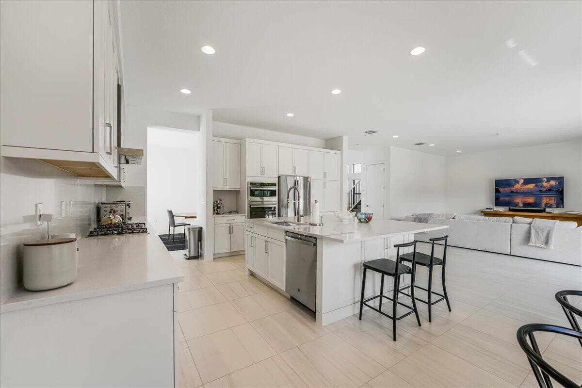 17496 Sparkling River Road, Boca Raton, FL 33496 photo 4