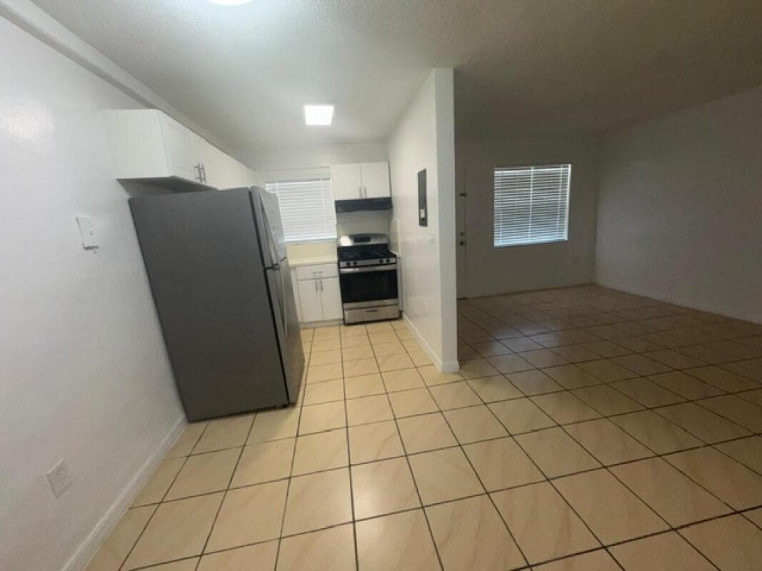2031 NE 139th Street # 6, North Miami Beach, FL 33181 photo 4