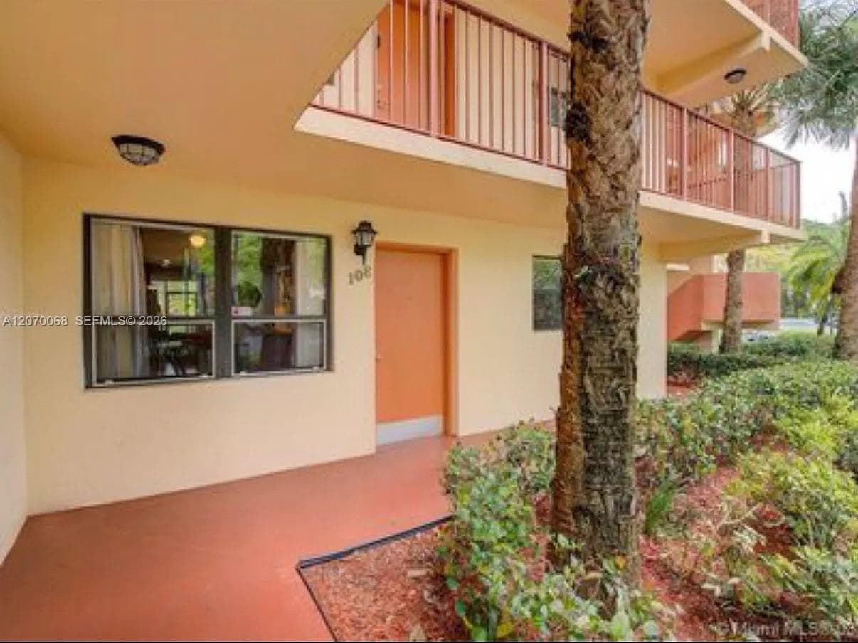 7401 NW 16th St # 108, Plantation, FL 33313 photo 5