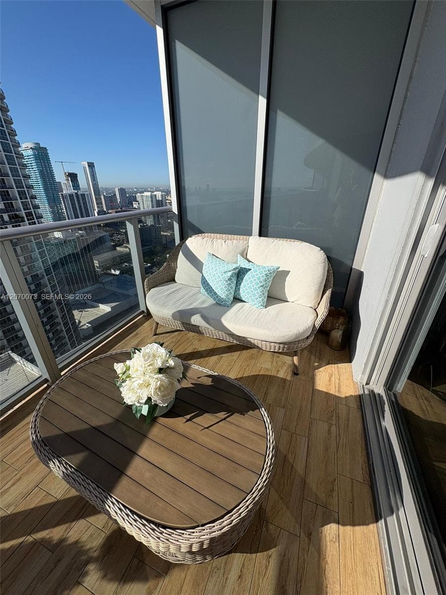 488 NE 18th St # 4408, Miami, FL 33132 photo 2