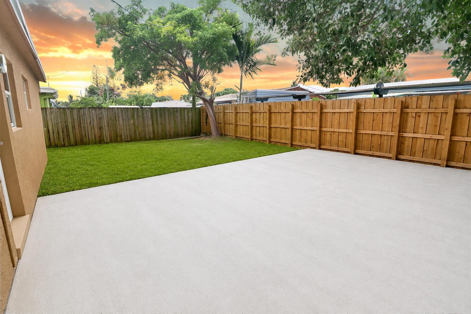 5249 NE 4TH Terrace, Oakland Park, FL 33334 photo 2
