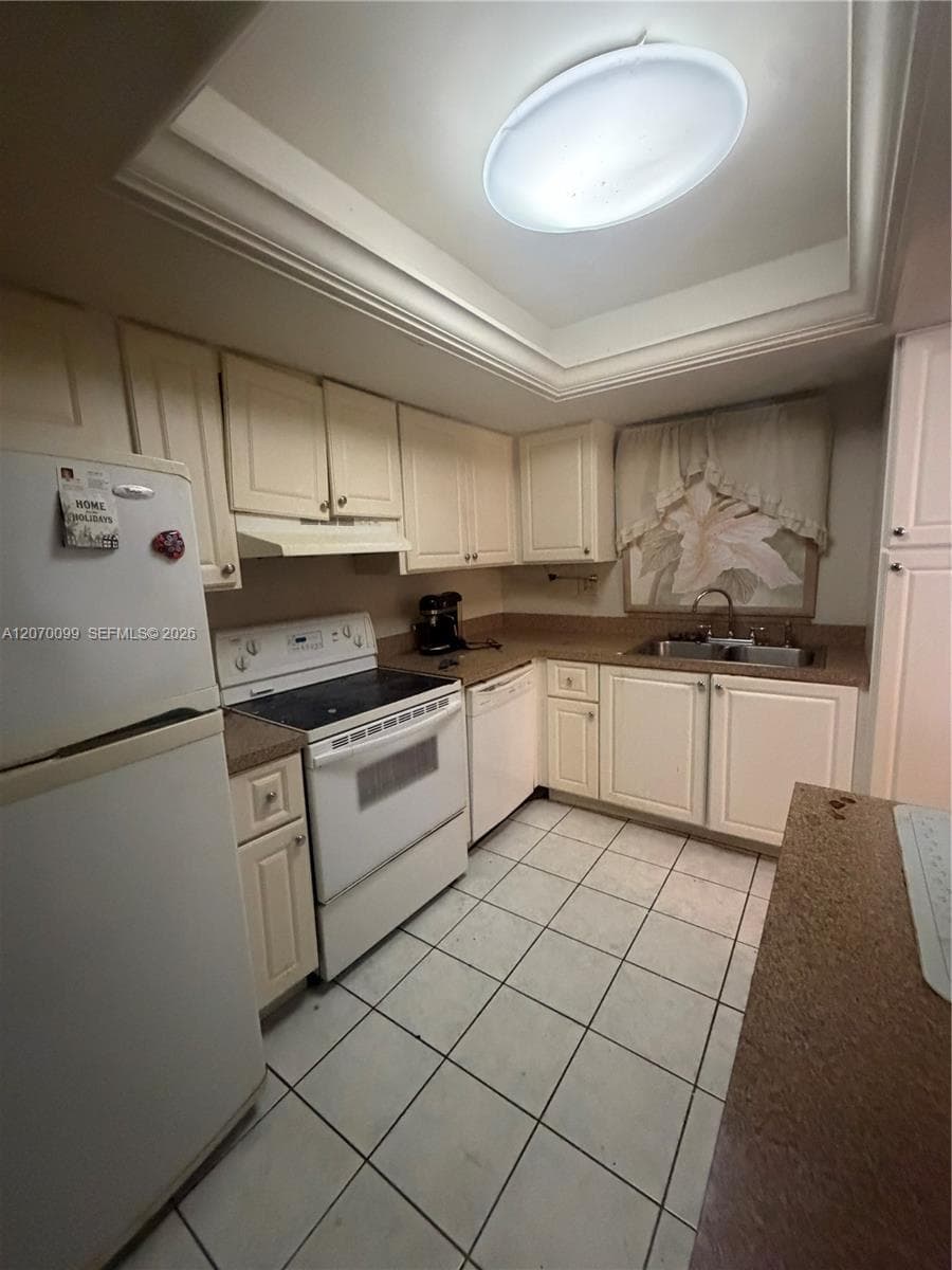 1534 SW 22nd Way, Deerfield Beach, FL 33442 photo 5