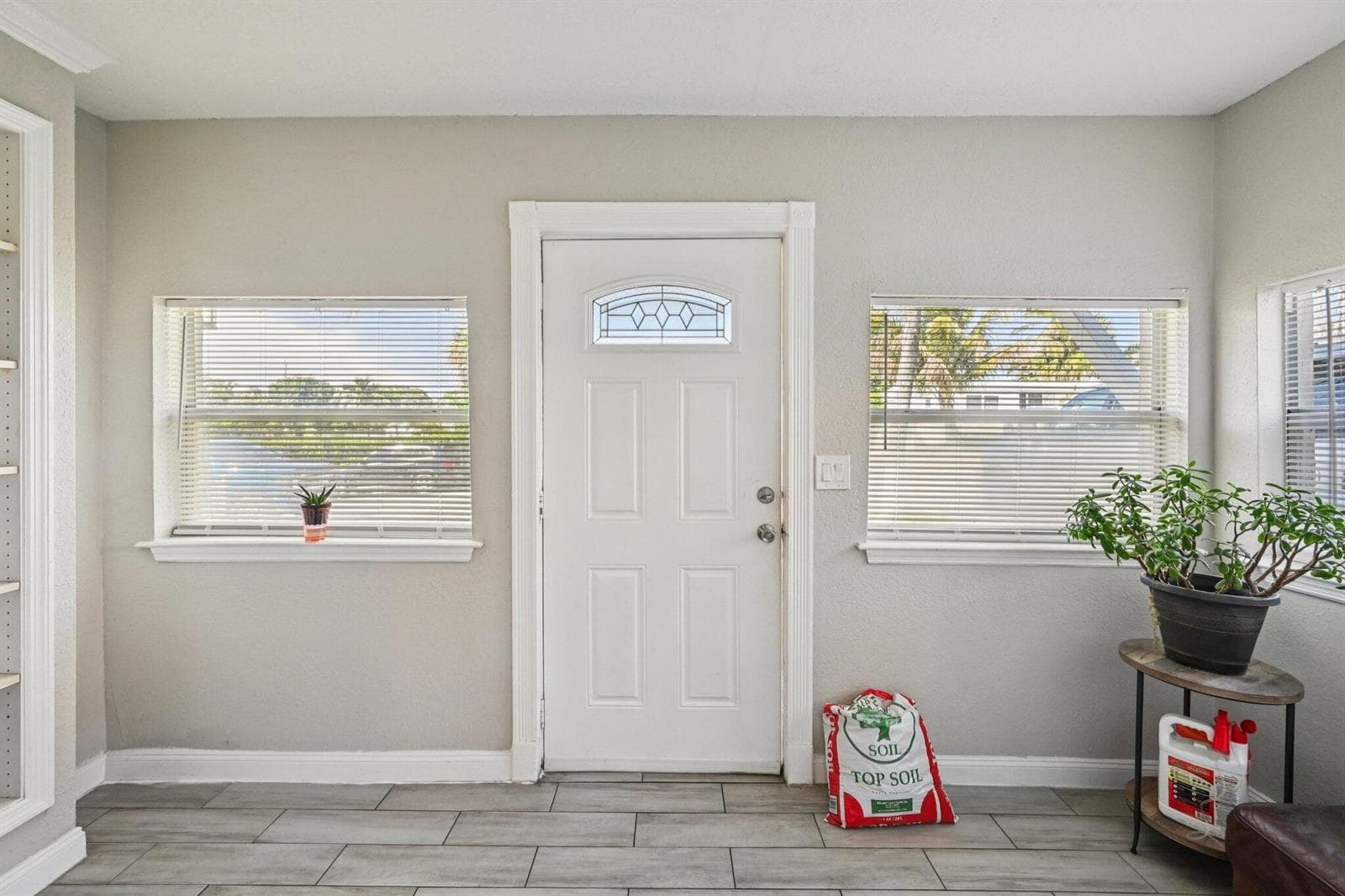 924 MCINTOSH Street, West Palm Beach, FL 33405 photo 4