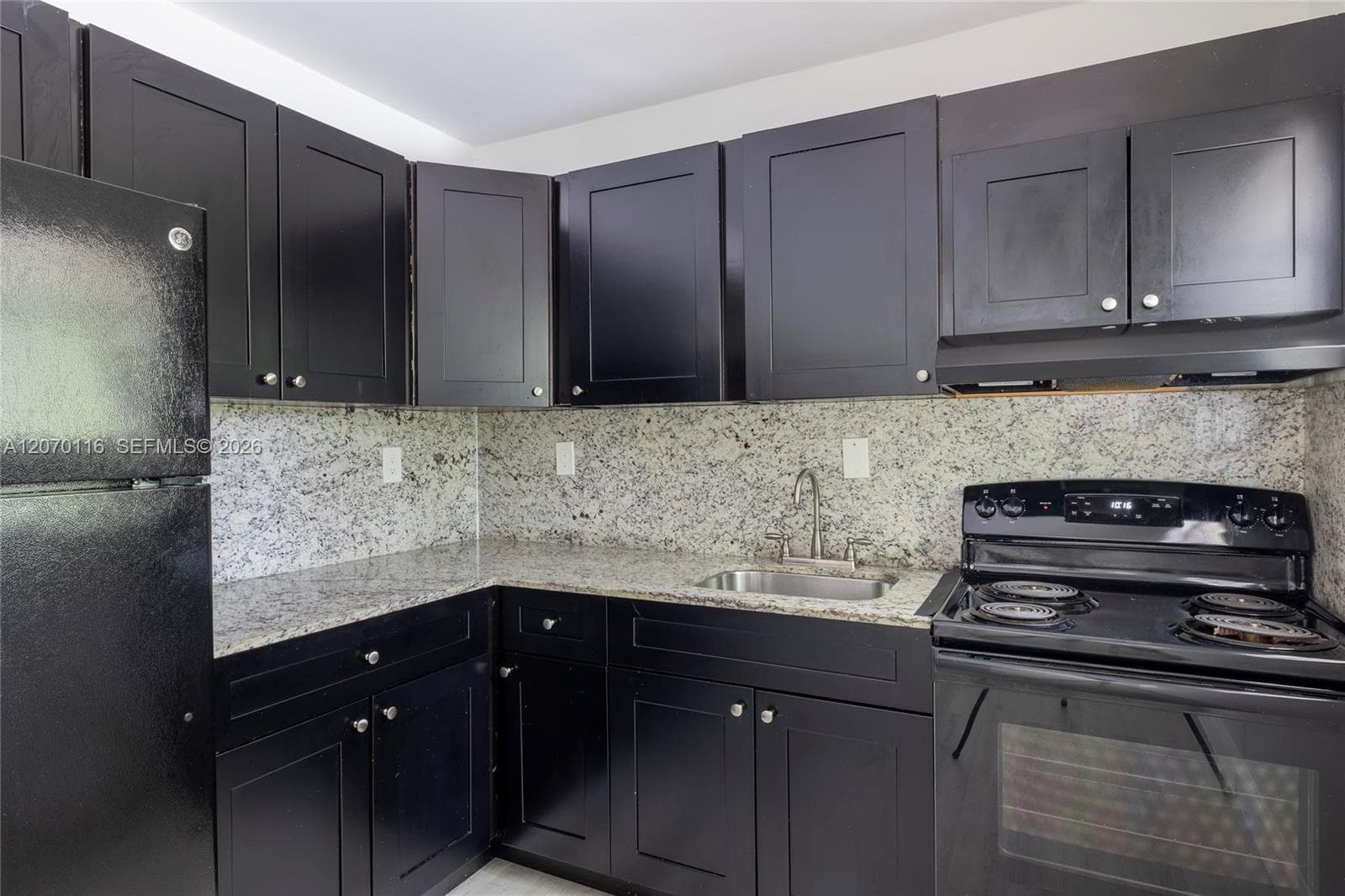 1091 SW 4th St # 2, Miami, FL 33130 photo 2