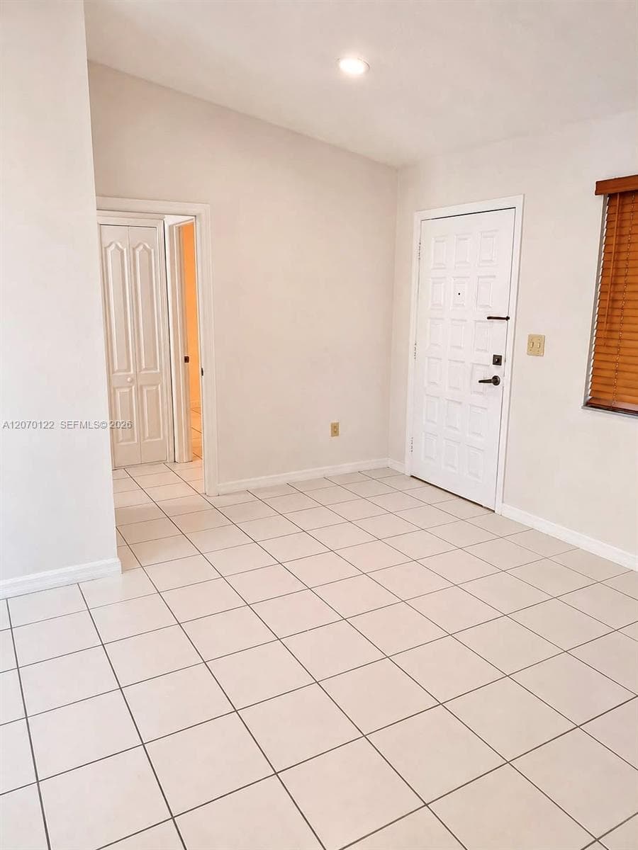 2219 SW 137th Pl, Miami, FL 33175 photo 4
