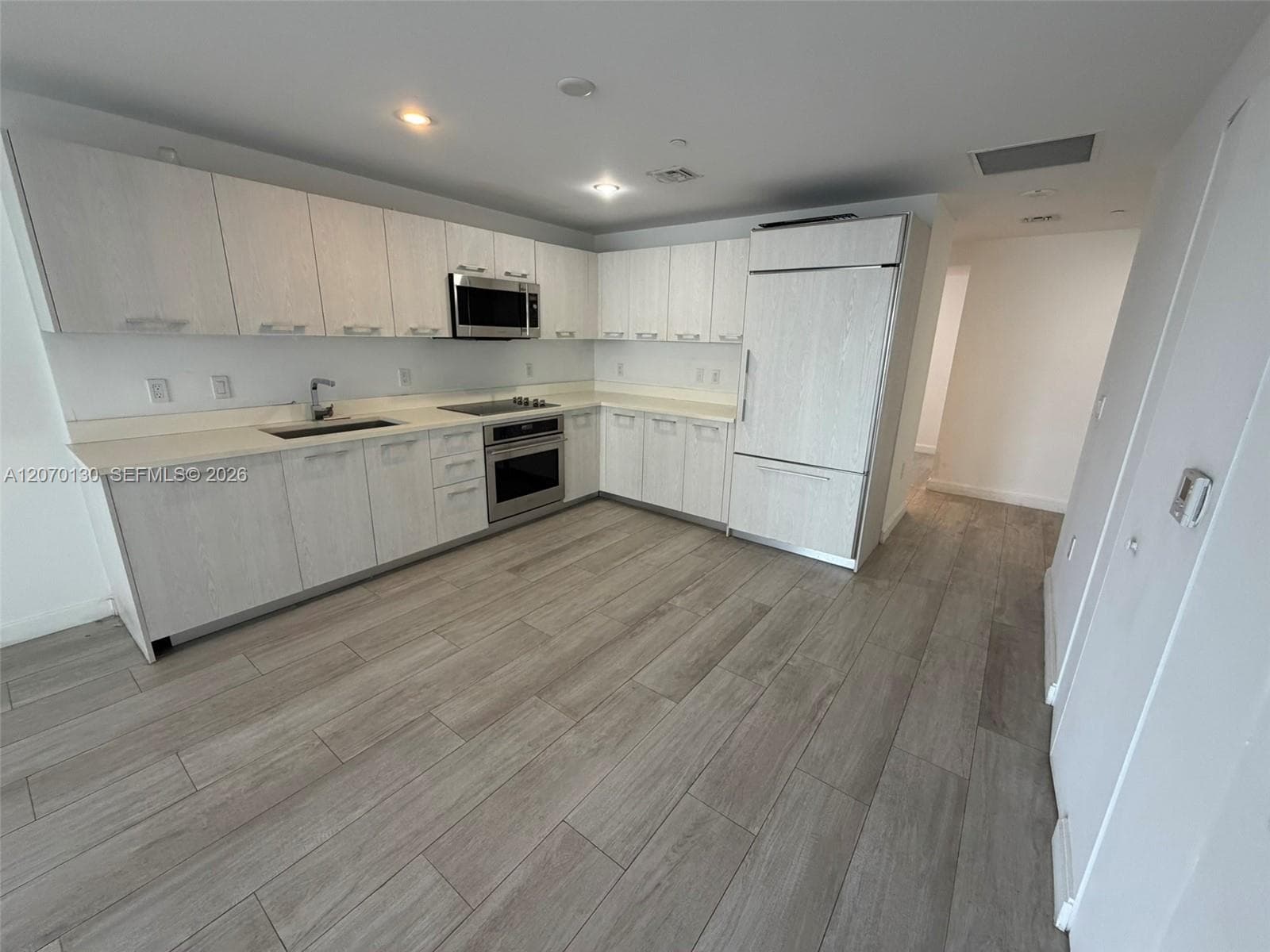 55 SW 9th St # 2410, Miami, FL 33130
