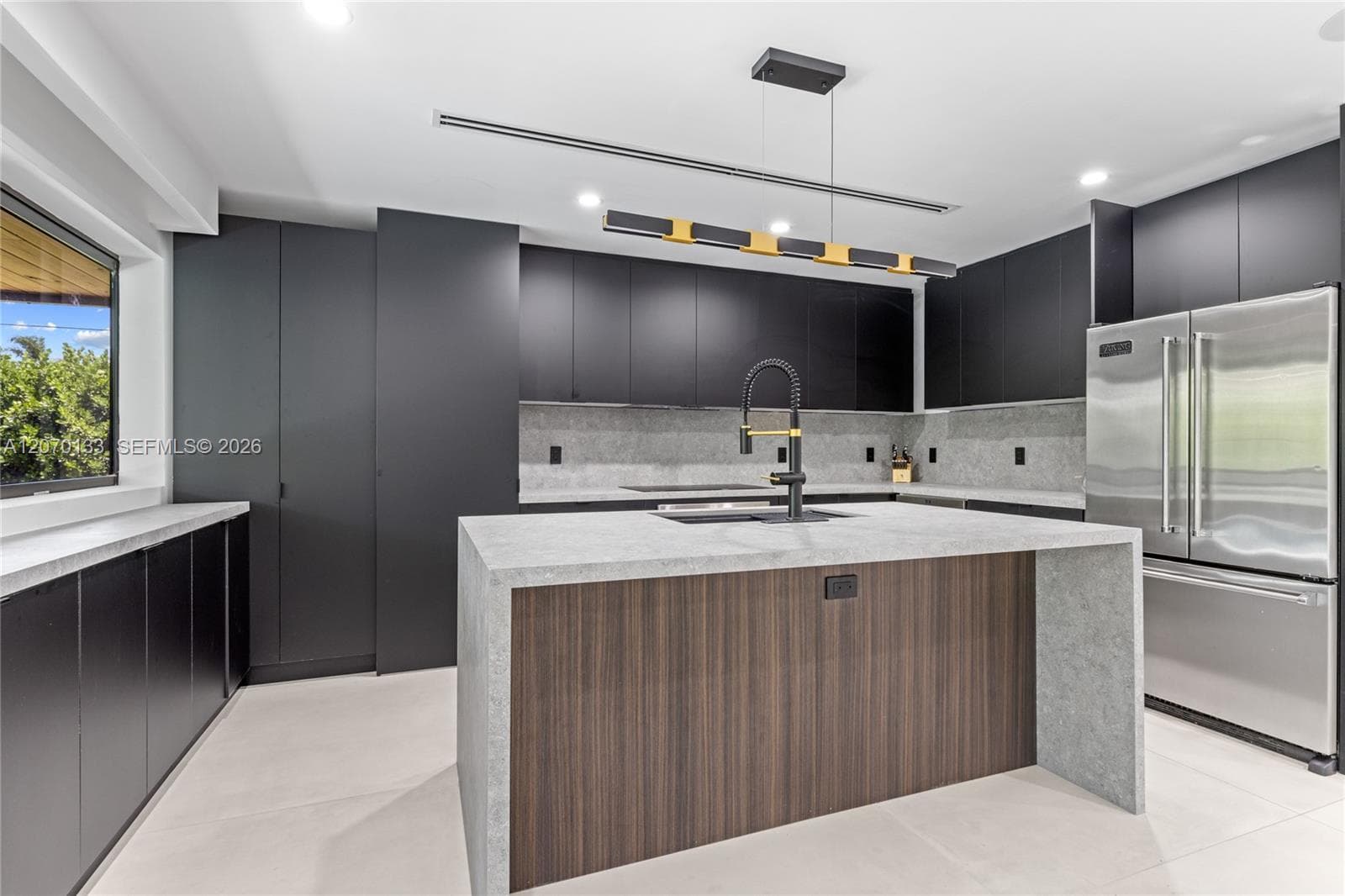 200 N 52nd Ave, Hollywood, FL 33021 photo 3