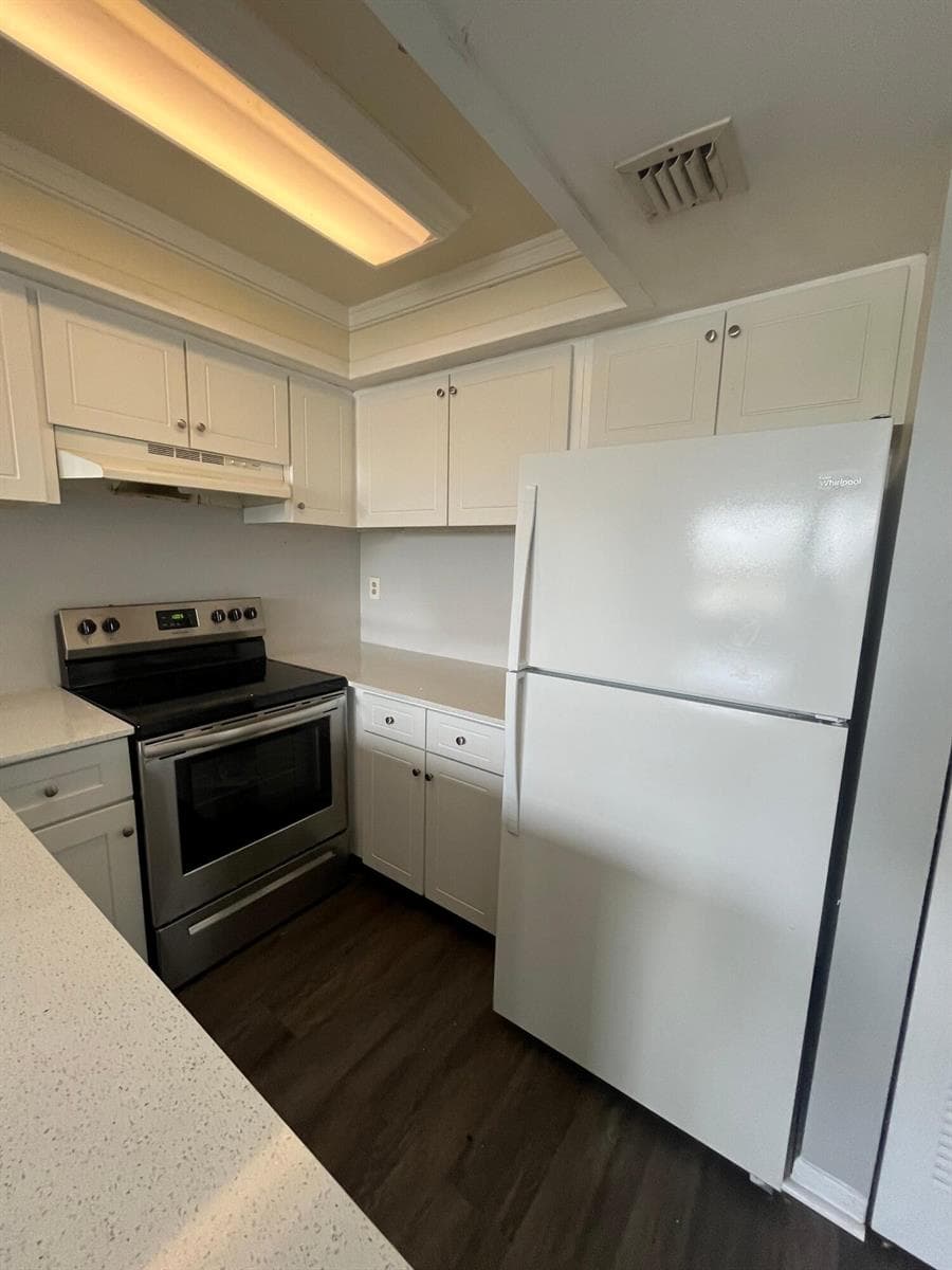 728 Executive Center Drive # 21, West Palm Beach, FL 33401 photo 2