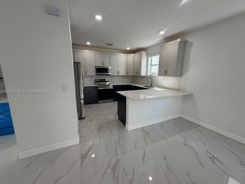 1409 SE 26th Ter # 1409, Homestead, FL 33035 photo 3