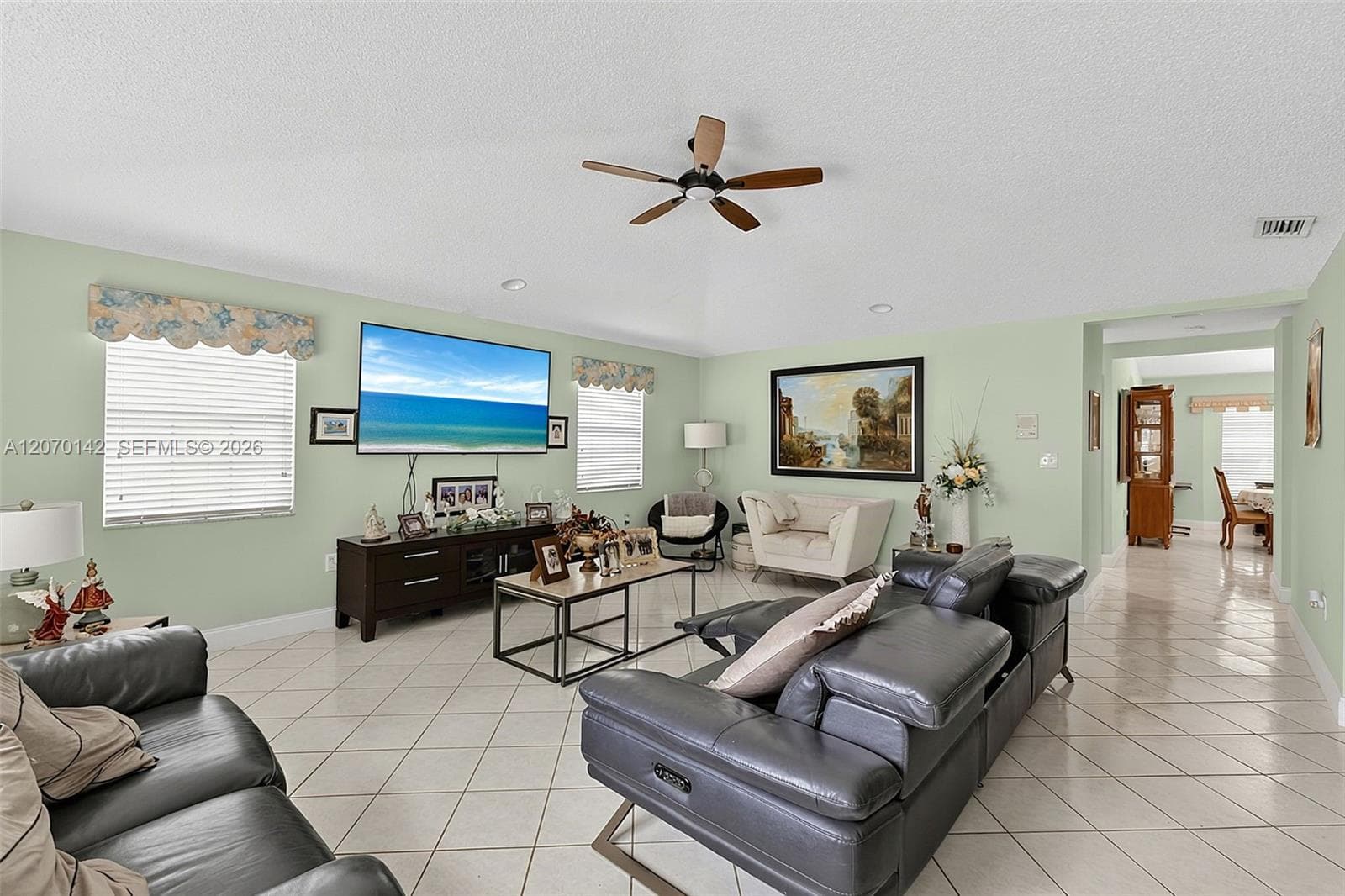 15735 SW 153rd Ave, Miami, FL 33187 photo 4